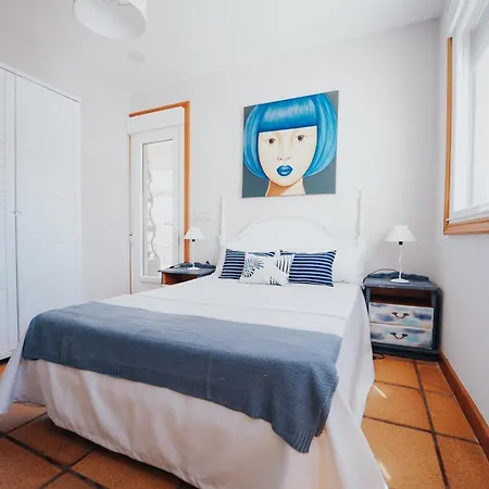 Con Piscina A Pie De Playa