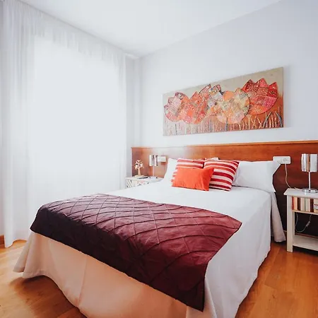 Con Piscina A Pie De Playa アパート オ・グローベ