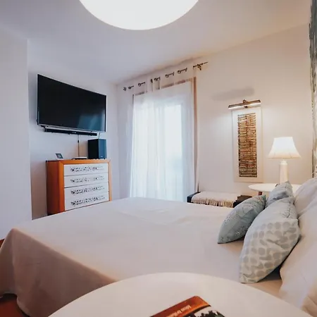 Villa Con Piscina Cerca De La Playa