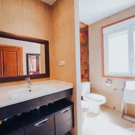 Con Piscina A Pie De Playa *