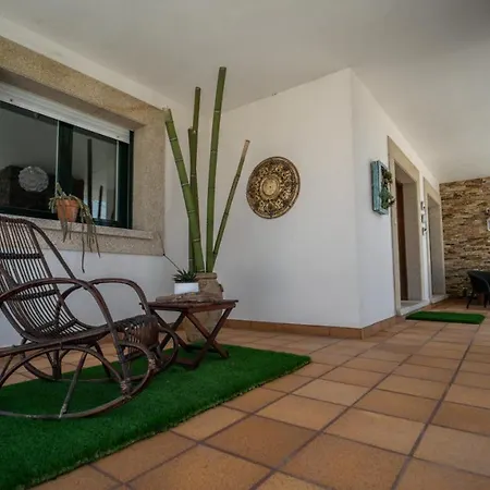 Apartment Con Piscina A Pie De Playa *