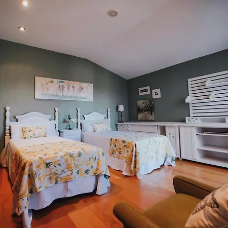 Con Piscina A Pie De Playa オ・グローベ