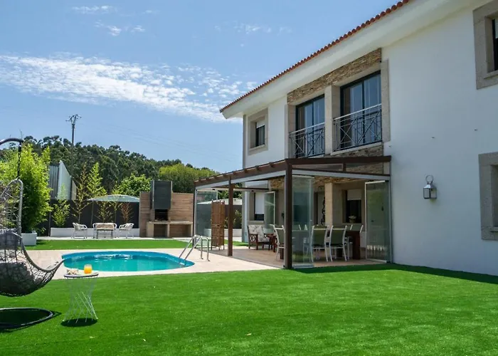 Con Piscina A Pie De Playa O Grove