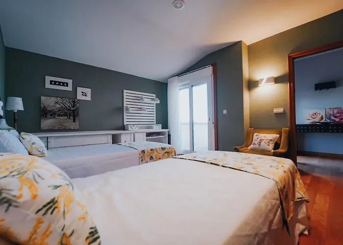 Con Piscina A Pie De Playa